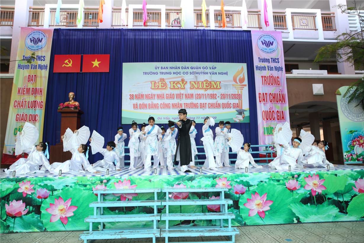 AV6A4476 CHON copy.jpg